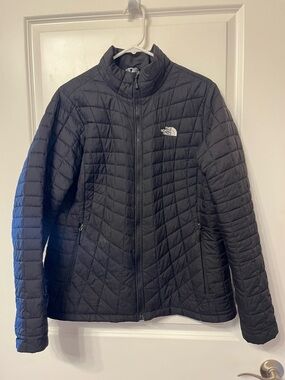 The North Face women’s black xl thermoball jacket coat